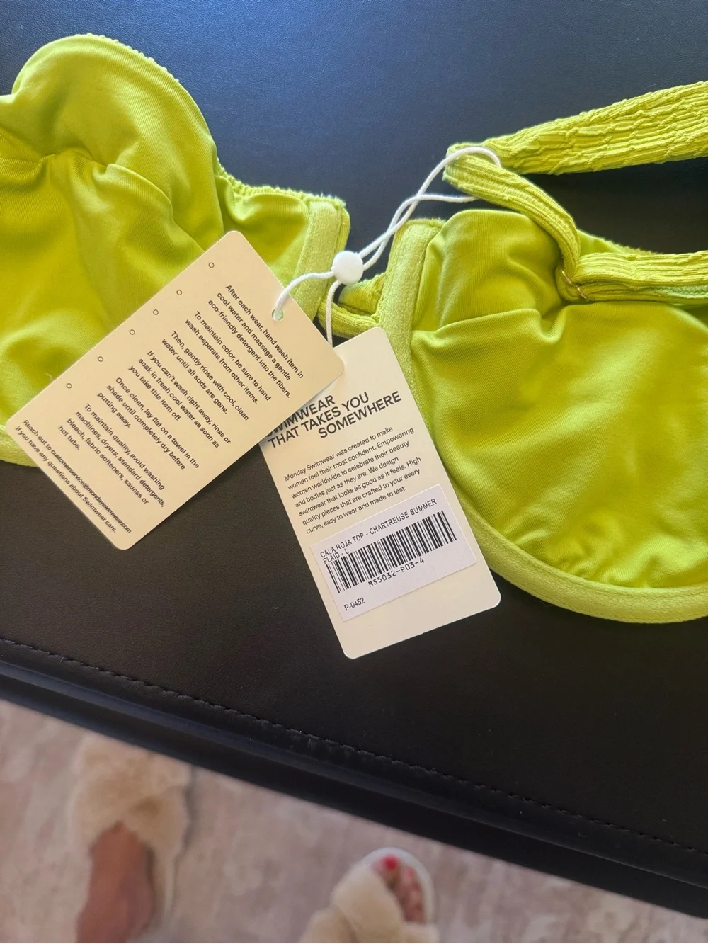 Monday swimwear Cala Roja top NWT
